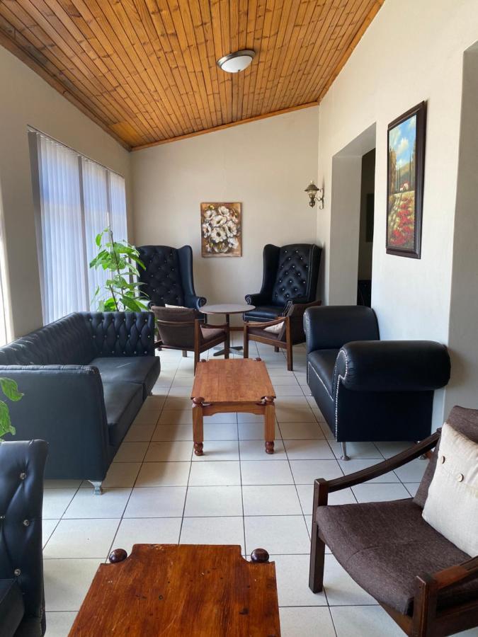 Savoy Hotel Fort Beaufort Dış mekan fotoğraf